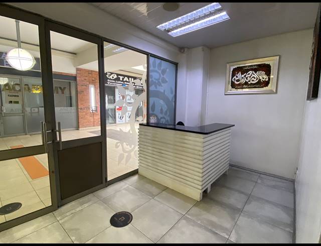 90M² OFFICE TO LET IN SUNNINGHILL